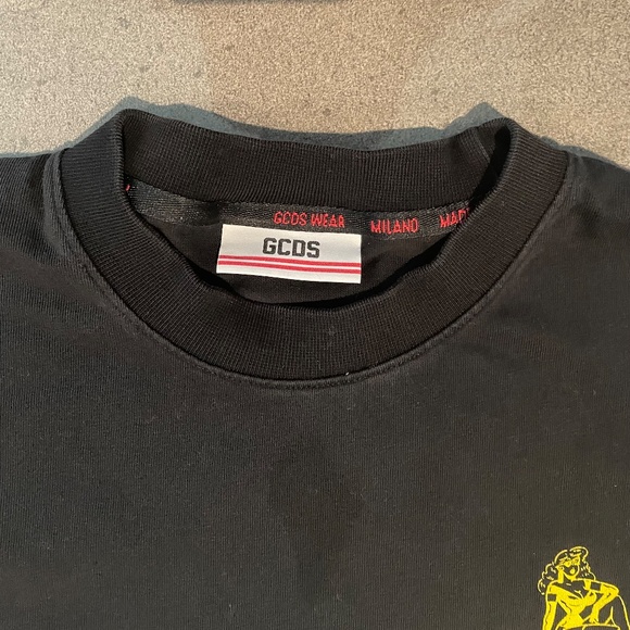GCDS graphic tee - black sz Large - Picture 6 of 8